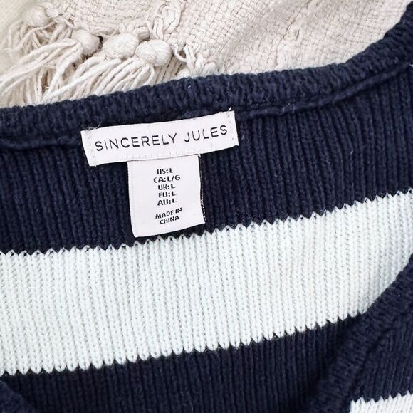 Sincerely Jules Navy and White Knit Vest - Picture 2 of 4